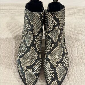 Sam Edelman Black and Cream Snakeskin Ankle Boots
